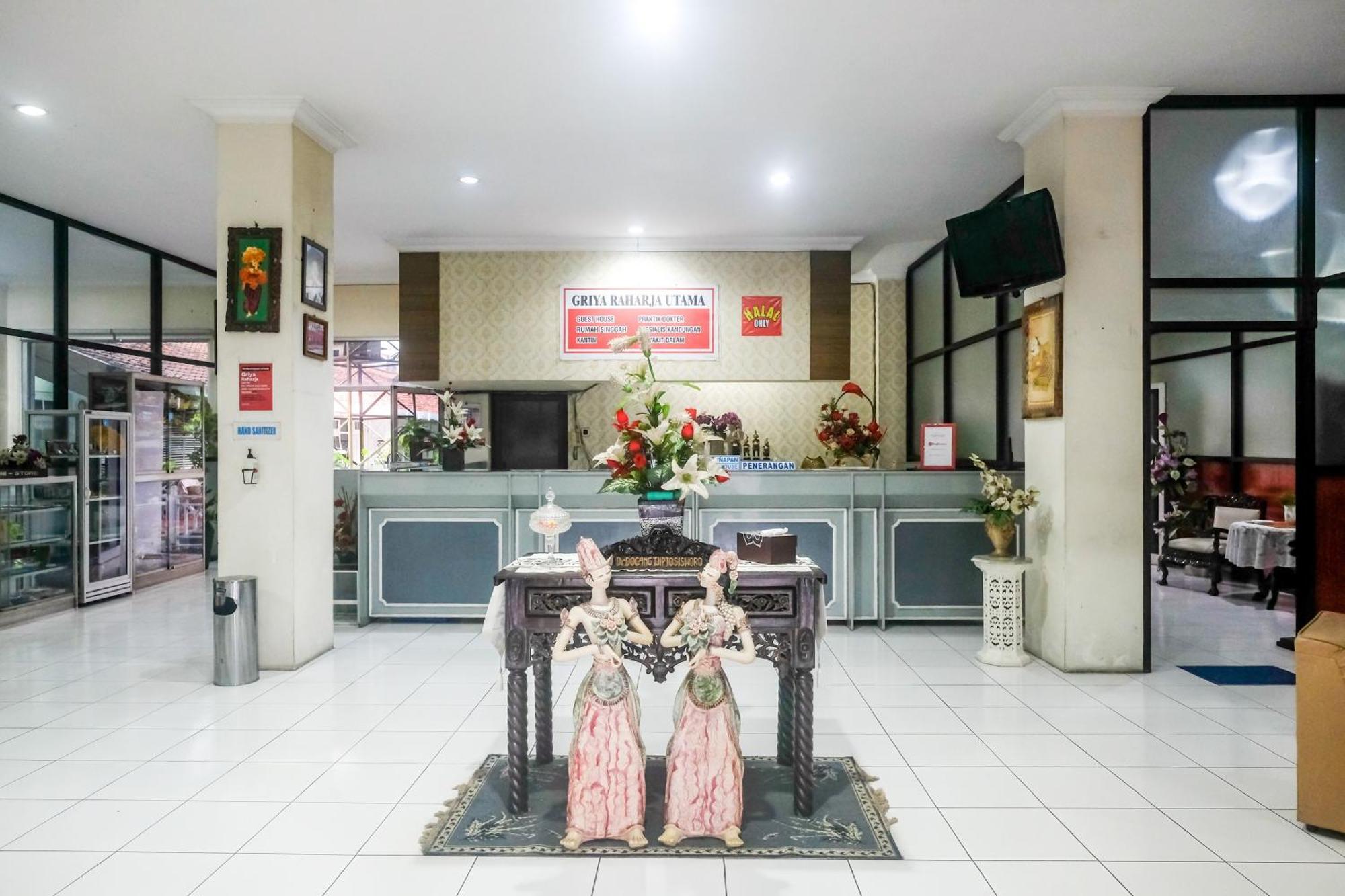 Reddoorz Syariah At Griya Raharja Klaten Exteriör bild