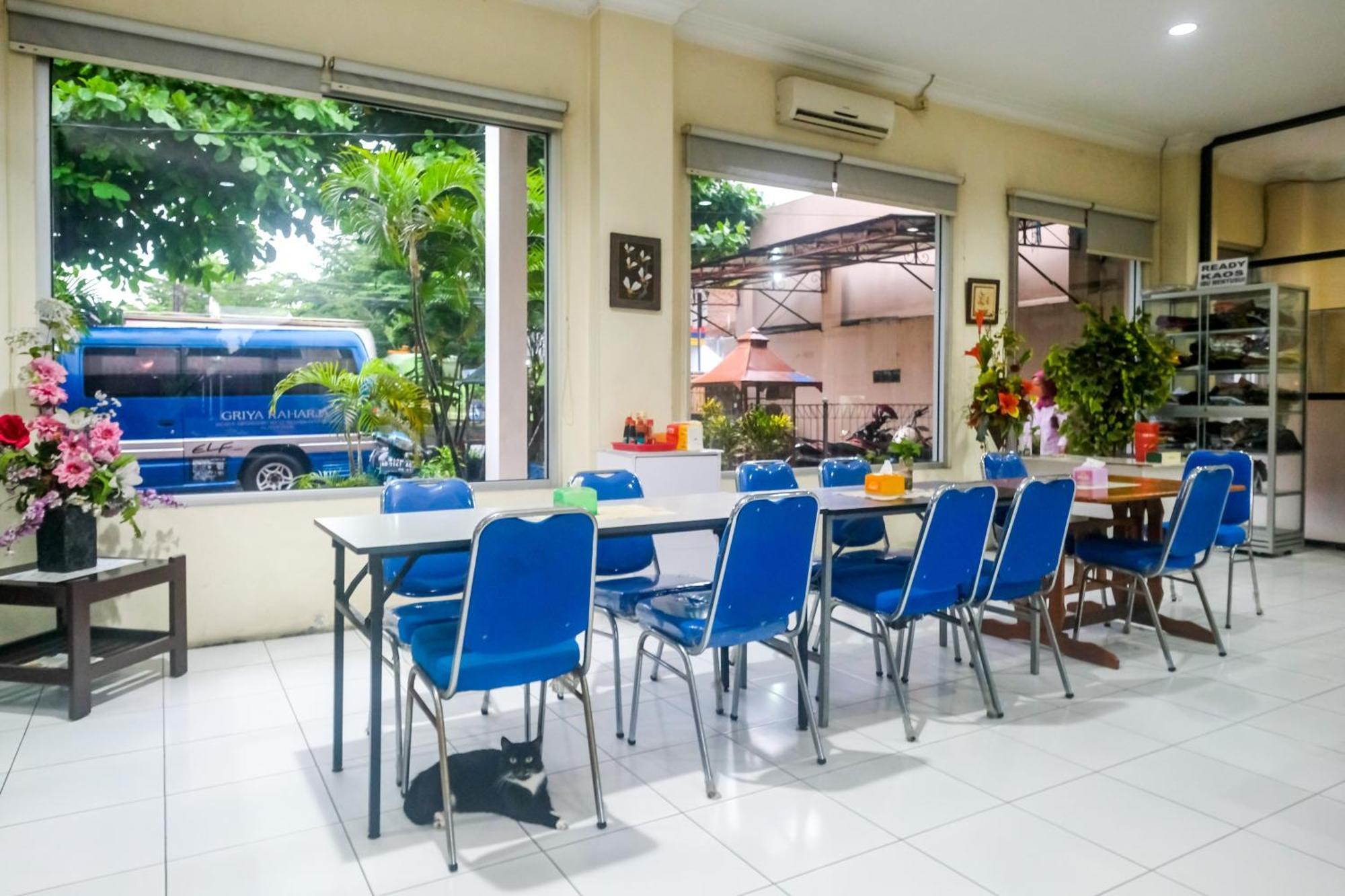 Reddoorz Syariah At Griya Raharja Klaten Exteriör bild